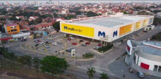 Multicenter marca un hito en Bolivia con la instalación de más de 500 paneles solares